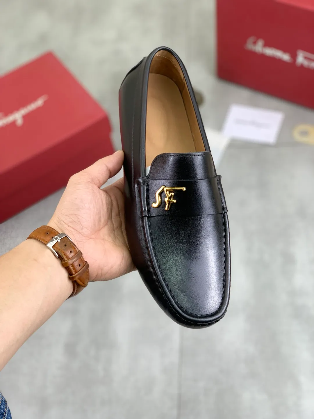 Men's Men's Shoes 💰P380💰【New Style】Water-dyed Pigli 🆘【Salvatore Ferragamo】Men's latest casual beanie shoes! Available at counters simultaneously! The fabric is made of specially imported original calfskin, and the interior is made of imported water-dyed pigskin. It is absolutely luxurious and leads the fashion trend. Matching code: 38-45 3️⃣colors available